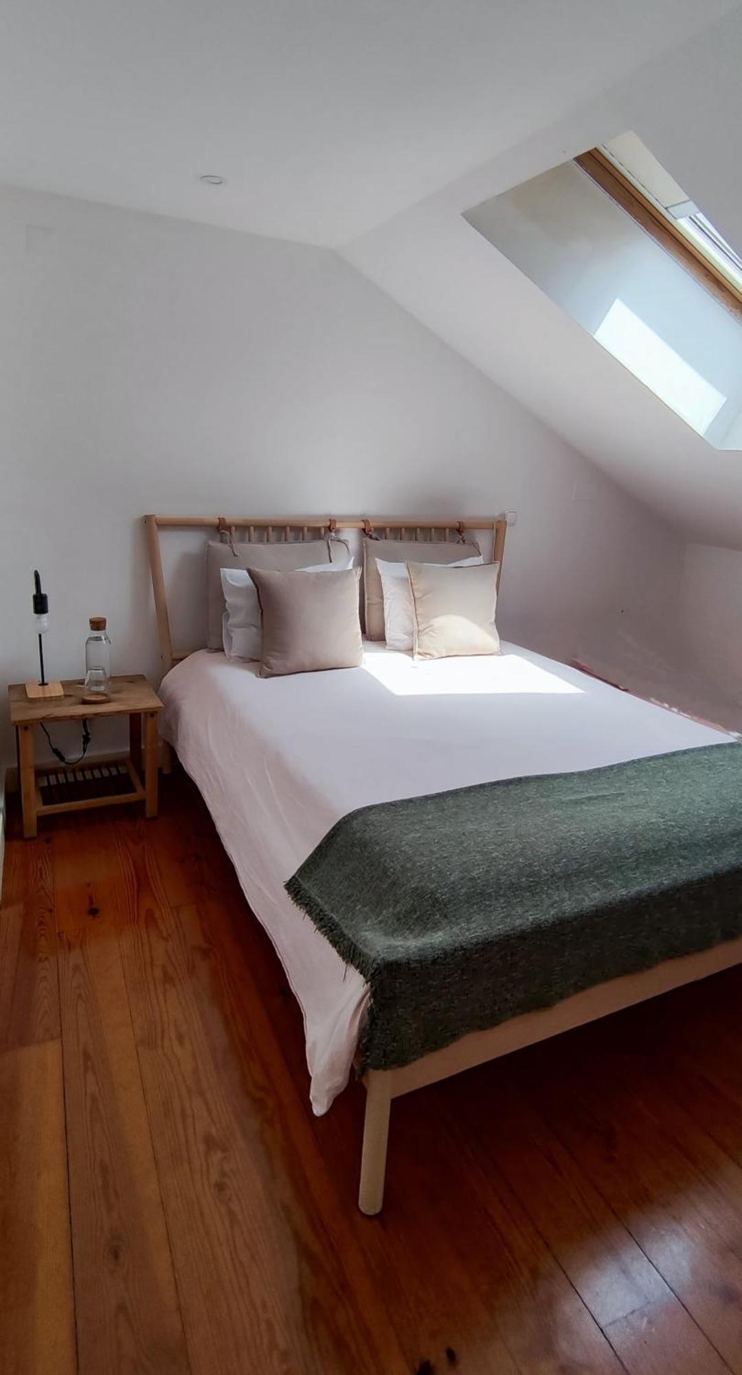 Homestay Quartos No Bairro Alto De Em Acomodacao Partilhada *